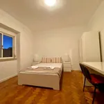 Rent a room in lisbon