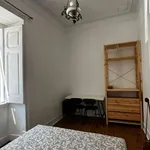 Rent 2 bedroom apartment of 75 m² in lisbon