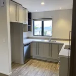 Rent 3 bedroom house in  Addington