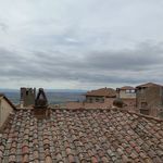 Rent 3 bedroom apartment of 107 m² in Cortona