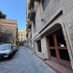 Affitto 1 camera appartamento di 60 m² in Naples