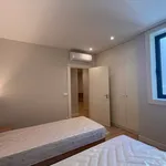 Rent 3 bedroom apartment of 135 m² in Porto