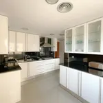 Rent 5 bedroom apartment in Girona