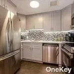 2 room apartment to let in Great Neck, 
 NY
 11021