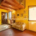 Rent 1 bedroom apartment of 35 m² in Florence