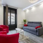 Rent 1 bedroom apartment of 614 m² in Lyon