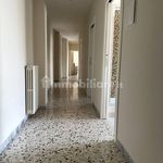 Affitto 4 camera appartamento di 140 m² in Foggia
