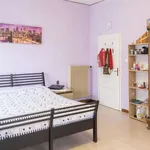 Rent a room of 100 m² in bologna