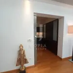 Rent 4 bedroom house of 420 m² in Glyfada