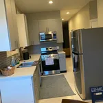 Rent 2 bedroom apartment in Ravenswood