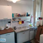 Affitto 3 camera appartamento di 56 m² in Genoa