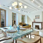 Rent 1 bedroom apartment of 680 m² in Paris