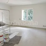 Rent 3 bedroom apartment of 100 m² in Sarmato