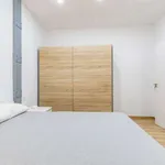 Rent a room of 118 m² in valencia