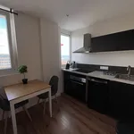 Appartement de 3105 m² avec 2 chambre(s) en location à Saint-Étienne