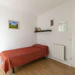 Rent a room of 120 m² in madrid