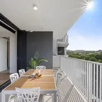 Rent 3 bedroom apartment in Toowong