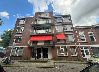 Huur 3 slaapkamer appartement van 66 m² in Bloemhof