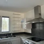 Rent 3 bedroom house of 87 m² in Flassan