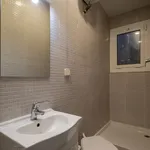 Rent 2 bedroom apartment of 65 m² in Barcelona