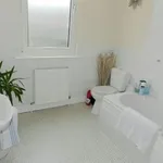 Rent 3 bedroom house in East Midlands