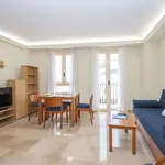 Rent 2 bedroom apartment of 753 m² in Valencia