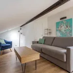 Appartement de 484 m² avec 1 chambre(s) en location à Lyon