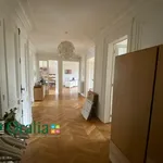 Appartement de 22354 m² avec 7 chambre(s) en location à PARIS