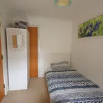 Rent 3 bedroom apartment in Cambridge