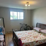 Appartement de 742 m² avec 4 chambre(s) en location à Gatineau