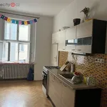 Pronajměte si 3 ložnic/e byt o rozloze 76 m² v Praha 2