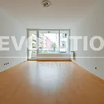 Rent 3 bedroom apartment of 80 m² in Кръстова вада