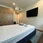 Rent 4 bedroom apartment in West Hollywood