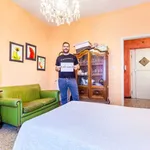 Rent a room of 100 m² in rome