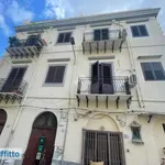 Affitto 3 camera appartamento di 36 m² in Palermo