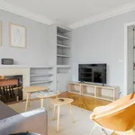 Rent 3 bedroom apartment of 92 m² in Paris