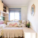 Rent a room of 76 m² in Madrid