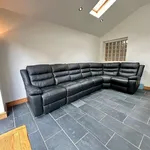 Rent 4 bedroom house in Cardiff