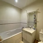 Rent 1 bedroom apartment of 27 m² in Metz