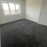 Rent 2 bedroom flat in London