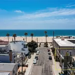 Rent 4 bedroom apartment of 160 m² in hermosa beach