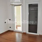 Affitto 4 camera appartamento di 178 m² in Chieti