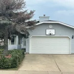 Rent 4 bedroom house in Edmonton