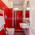 Rent 3 bedroom apartment of 80 m² in Florence