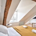 Rent 2 bedroom apartment of 28 m² in Paris