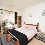 Rent 2 bedroom flat in Richmond