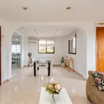 Rent 3 bedroom house of 194 m² in Valencia