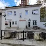 Rent 6 bedroom house of 188 m² in Universidad / Zaragoza