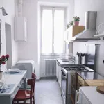 Rent 2 bedroom apartment of 60 m² in milan