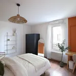 Rent 4 bedroom apartment in Lille